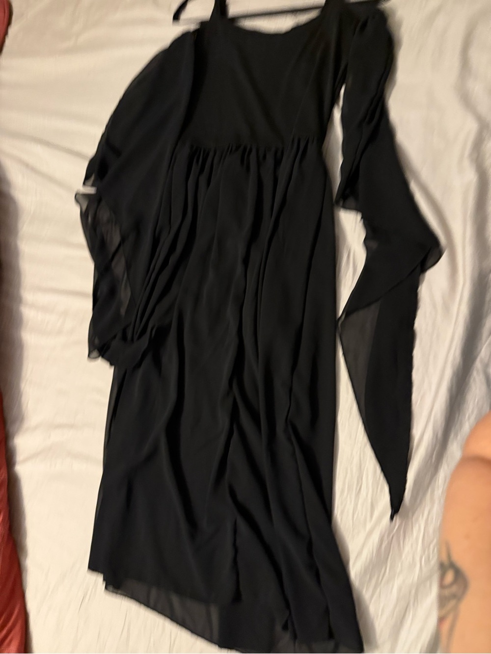 Women's Black Long Sleeve Chiffon Midi Dress